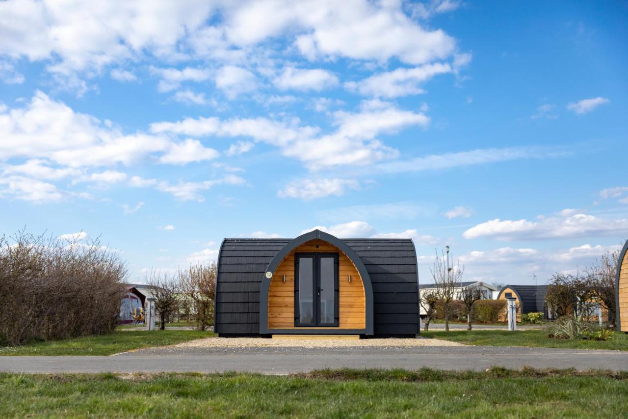 Camping Pods, Carlton Meres Holiday Park Rendham Ngoại thất bức ảnh